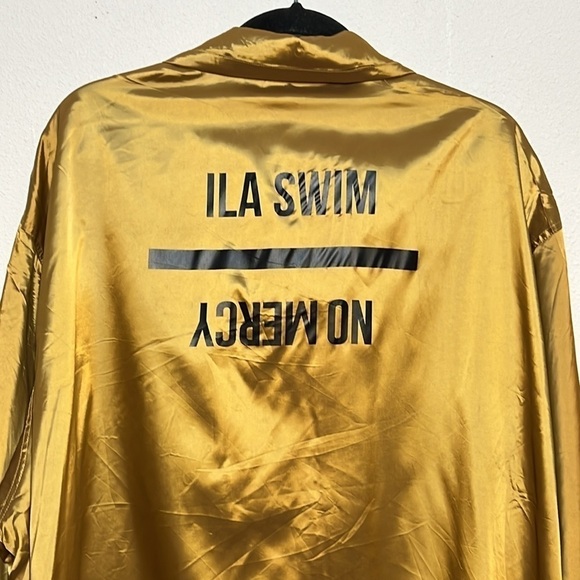 QALB Gold Tone Hooded Wind Jacket - Picture 4 of 13